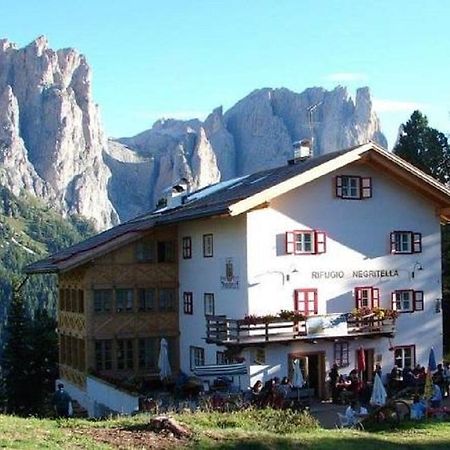 Rifugio Negritella Pozza di Fassa Exterior photo